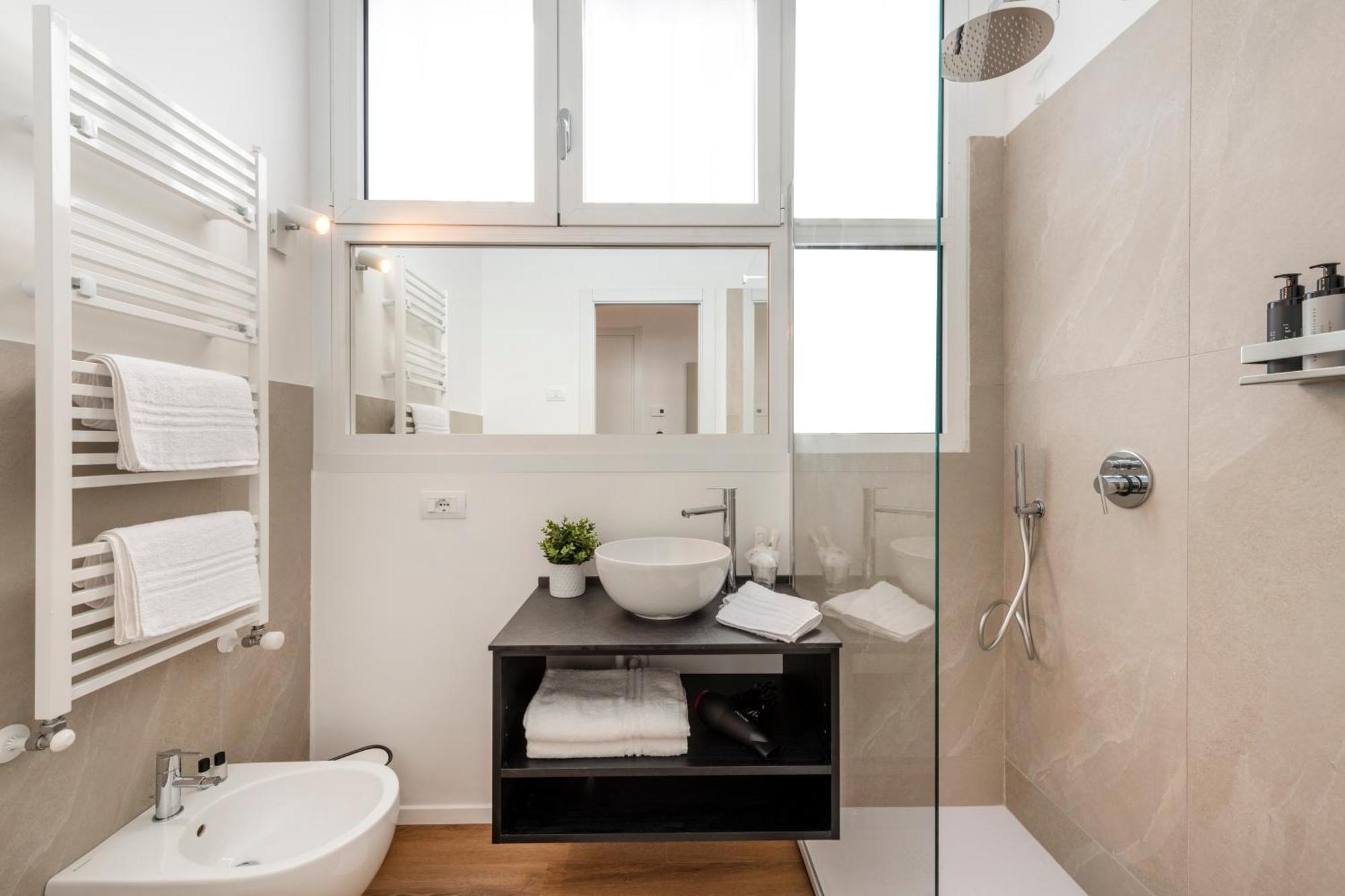 Bnbutler - Inbrera Suites - Giulianova, 1 Milano Dış mekan fotoğraf