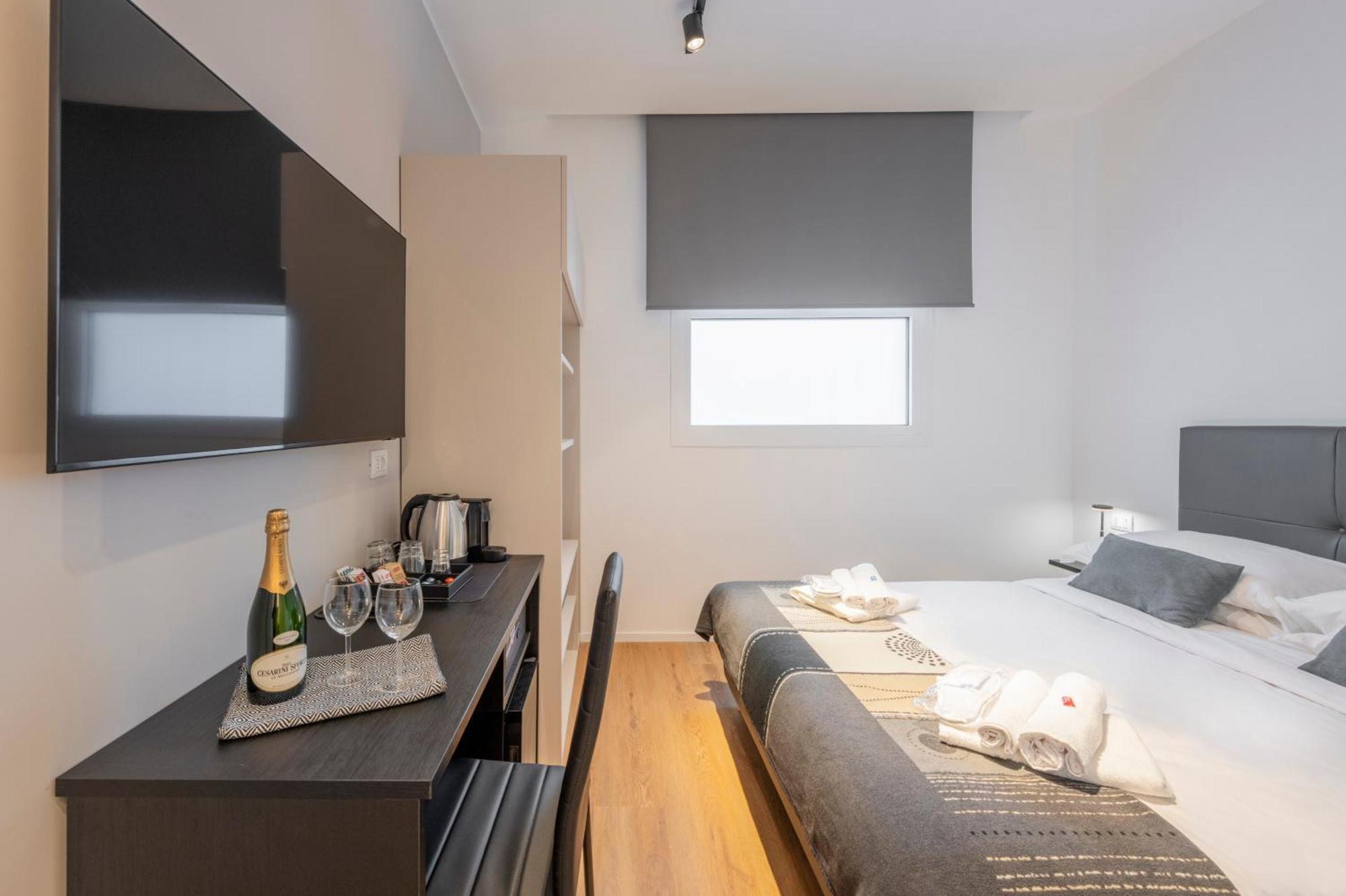 Bnbutler - Inbrera Suites - Giulianova, 1 Milano Dış mekan fotoğraf