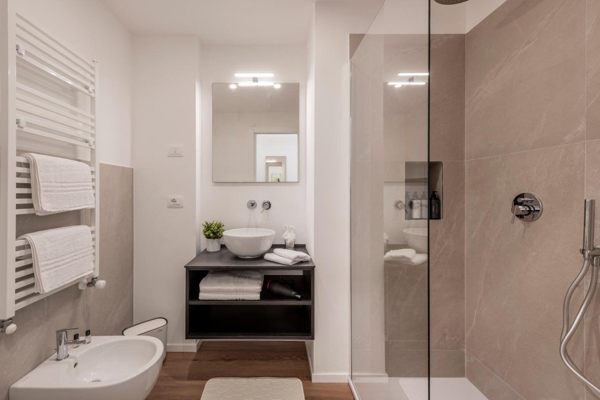 Bnbutler - Inbrera Suites - Giulianova, 1 Milano Dış mekan fotoğraf