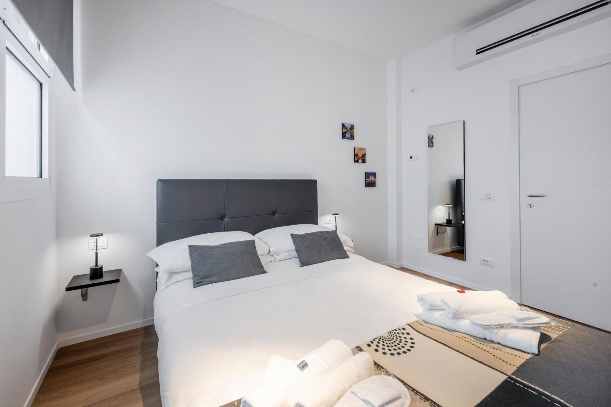 Bnbutler - Inbrera Suites - Giulianova, 1 Milano Dış mekan fotoğraf